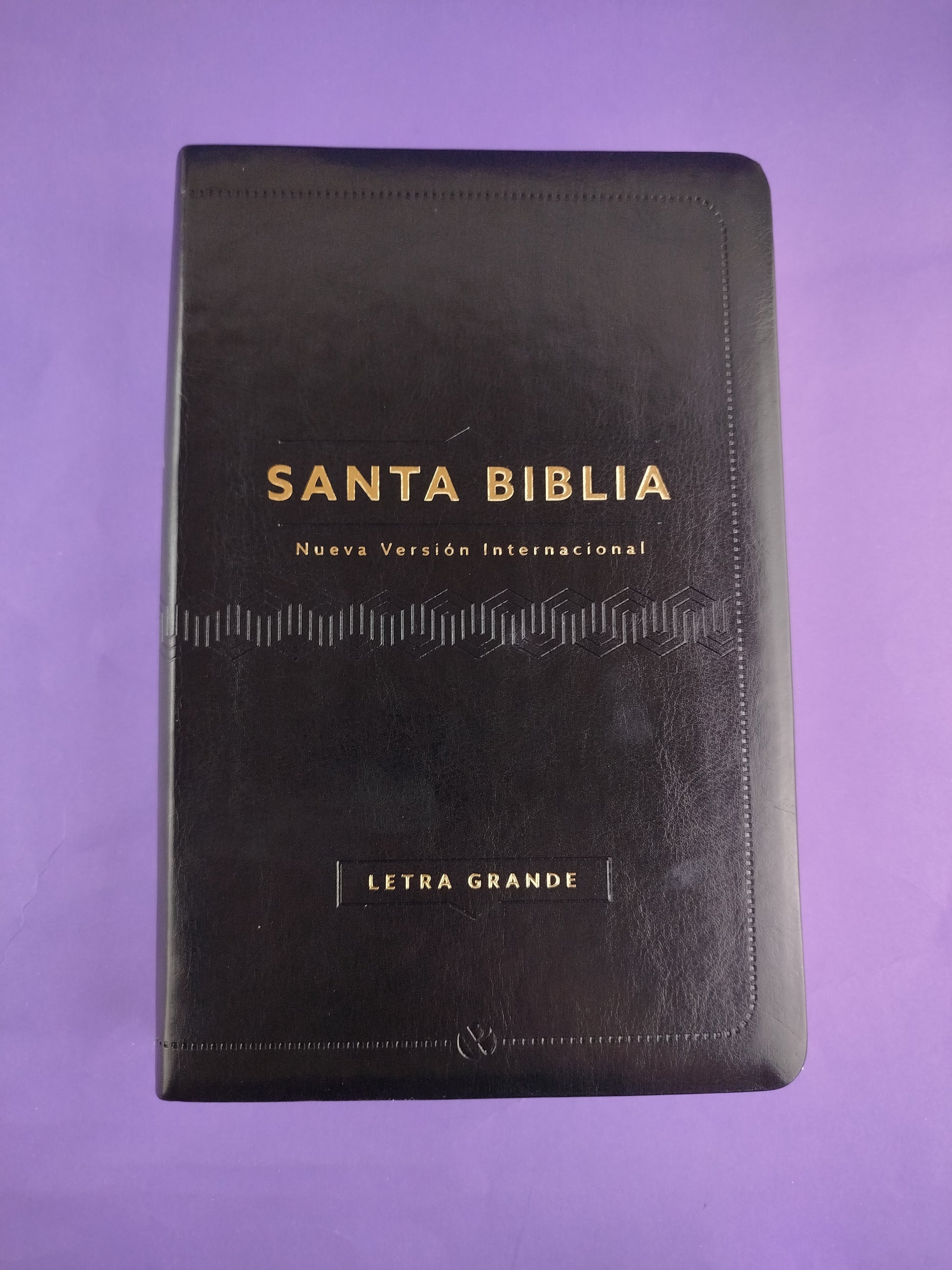Biblia nvi letra grande cuero italiano negra by Nueva Versión Internacional