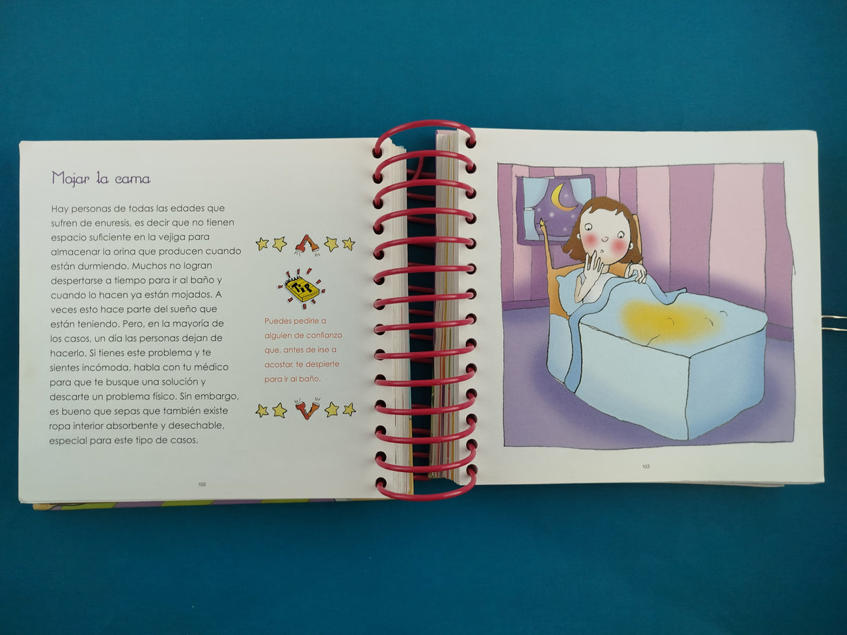 Cosas De Niñas by Maria Villegas