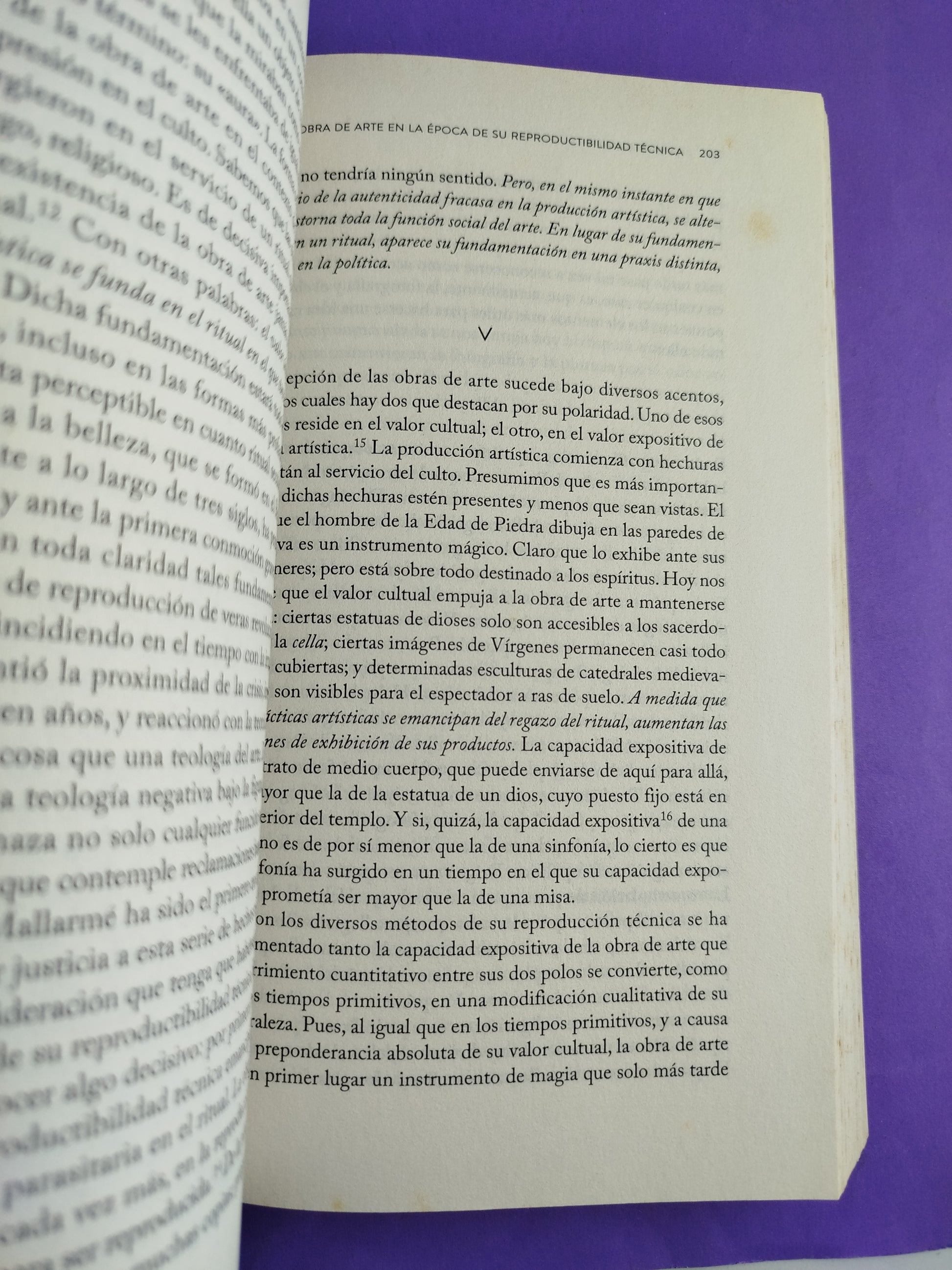 Iluminaciones by Walter Benjamin