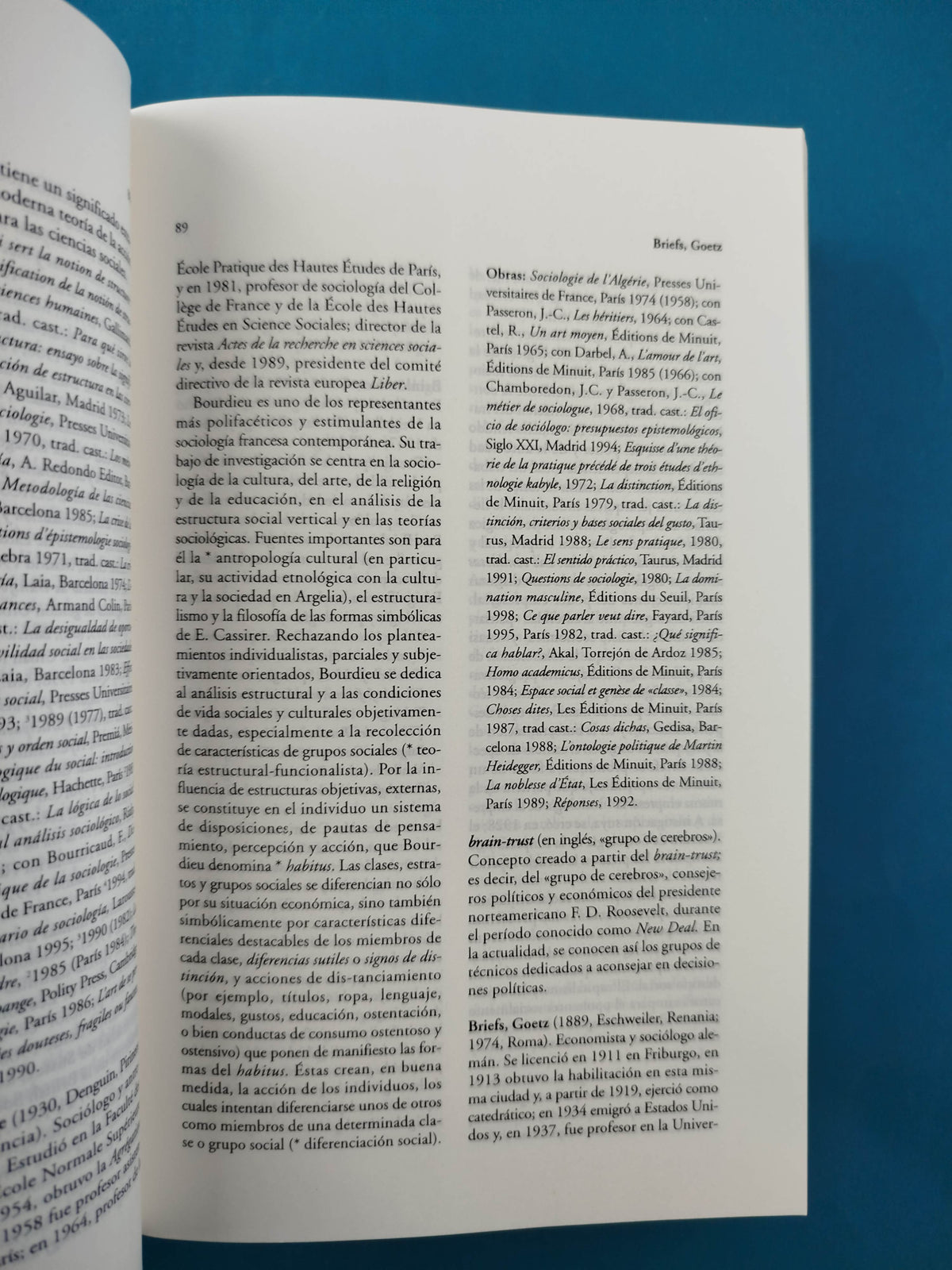 Diccionario Enciclopédico de Sociología by Karl-Heinz Hillmann