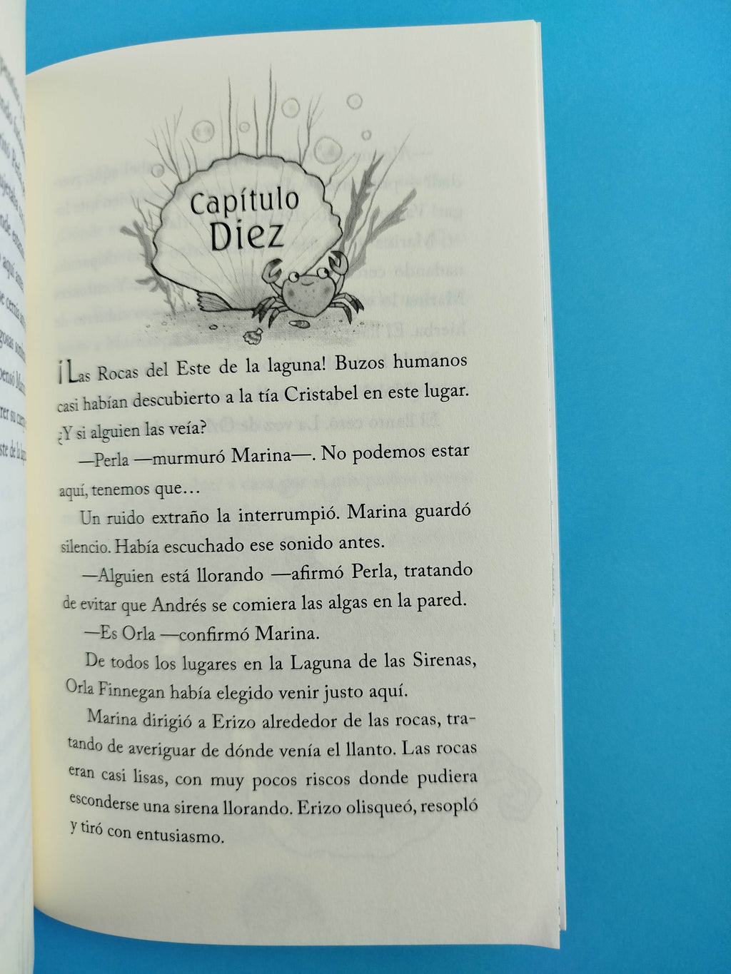 Escuela de sirenas by Courtenay Lucy