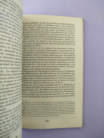 En Que Momento Se Jodio Colombia by Varios Autores