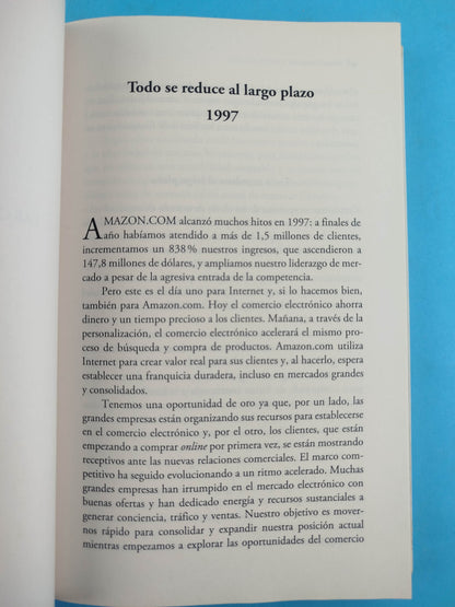 Crea y divaga Vida y reflexiones de Jeff Bezos by Jeff Bezos