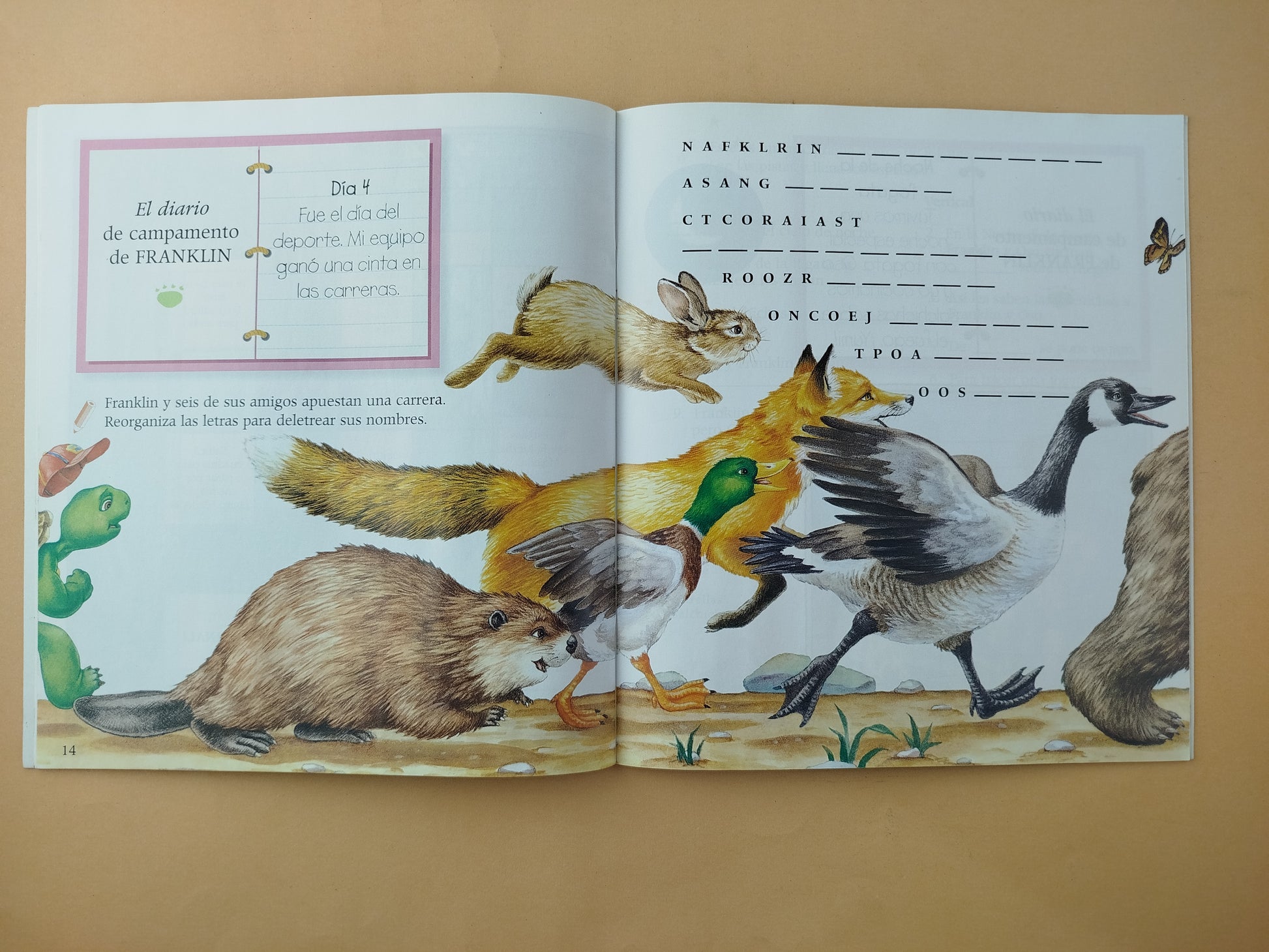 Franklin va al campamento by Paulette Bourgeois