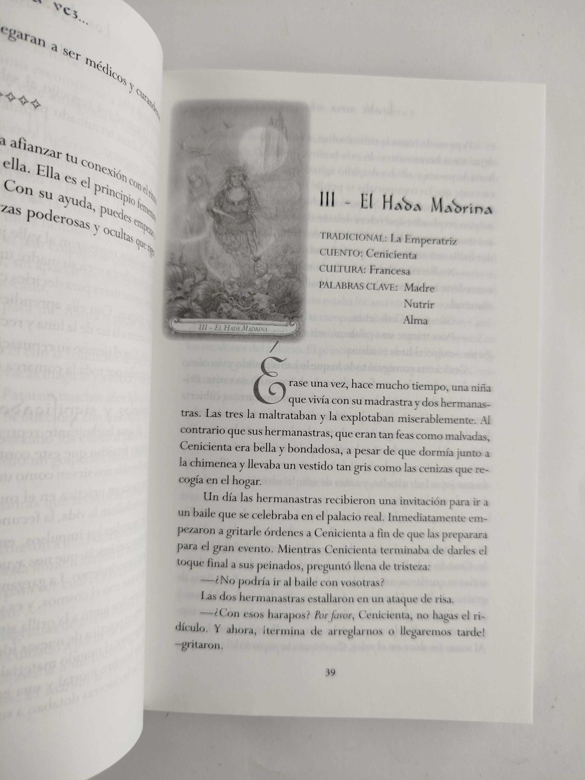 El Tarot de los cuentos de hadas+ (contiene libro Érase una vez) by Lisa Hunt