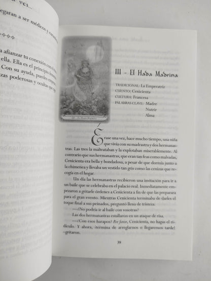El Tarot de los cuentos de hadas+ (contiene libro Érase una vez) by Lisa Hunt