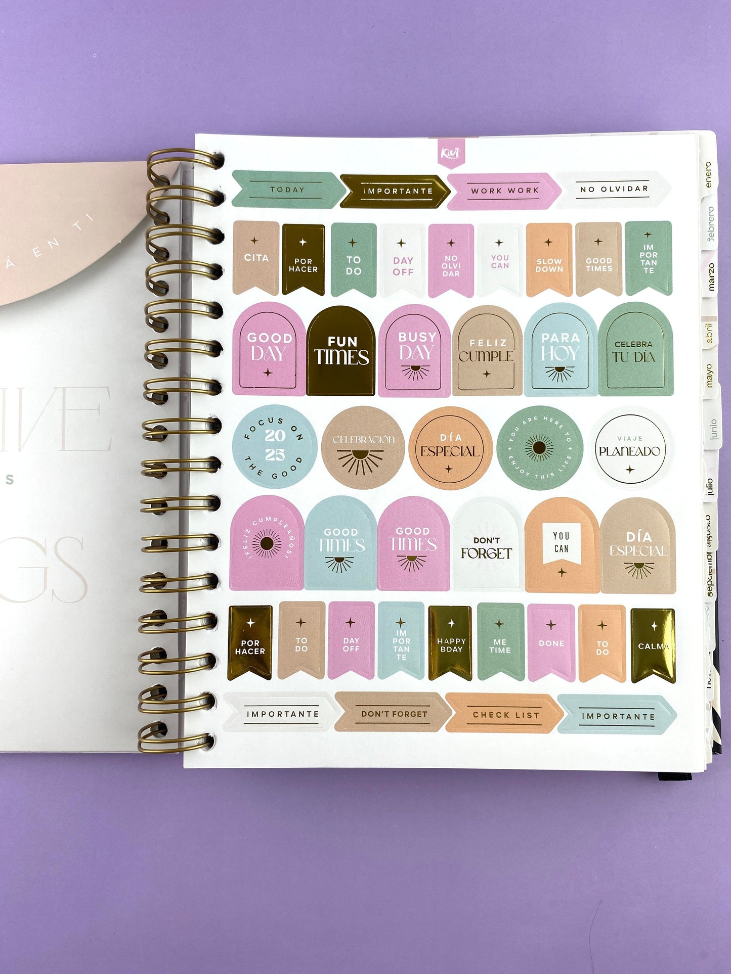 Agenda Kiut Premium ejecutiva 2026 lila - verde menta by Varios