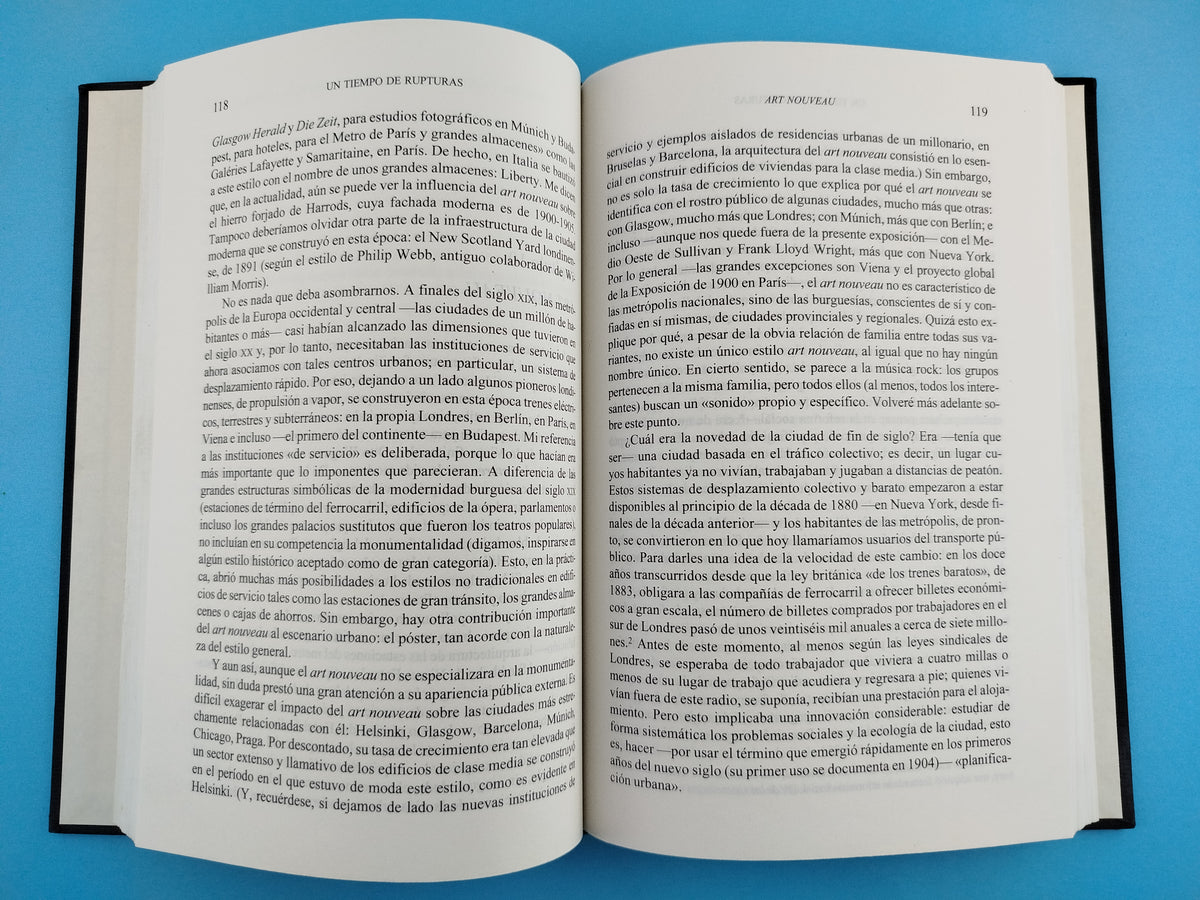 Un tiempo de rupturas by Eric Hobsbawm