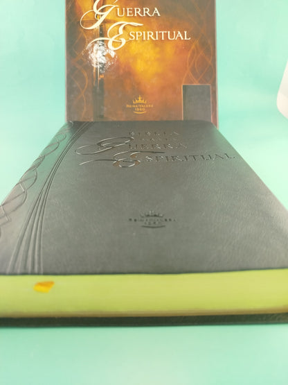 Biblia Guerra Espiritual Semipiel Negra