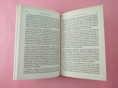 Los Jueces De Marmol