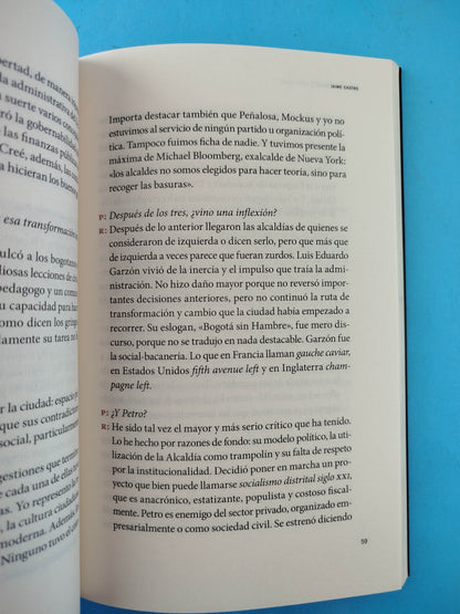 ¿está Jodida Bogotá? Los Alcaldes Bogotanos Analizan La Situación de la ciudad by Lariza Pizano