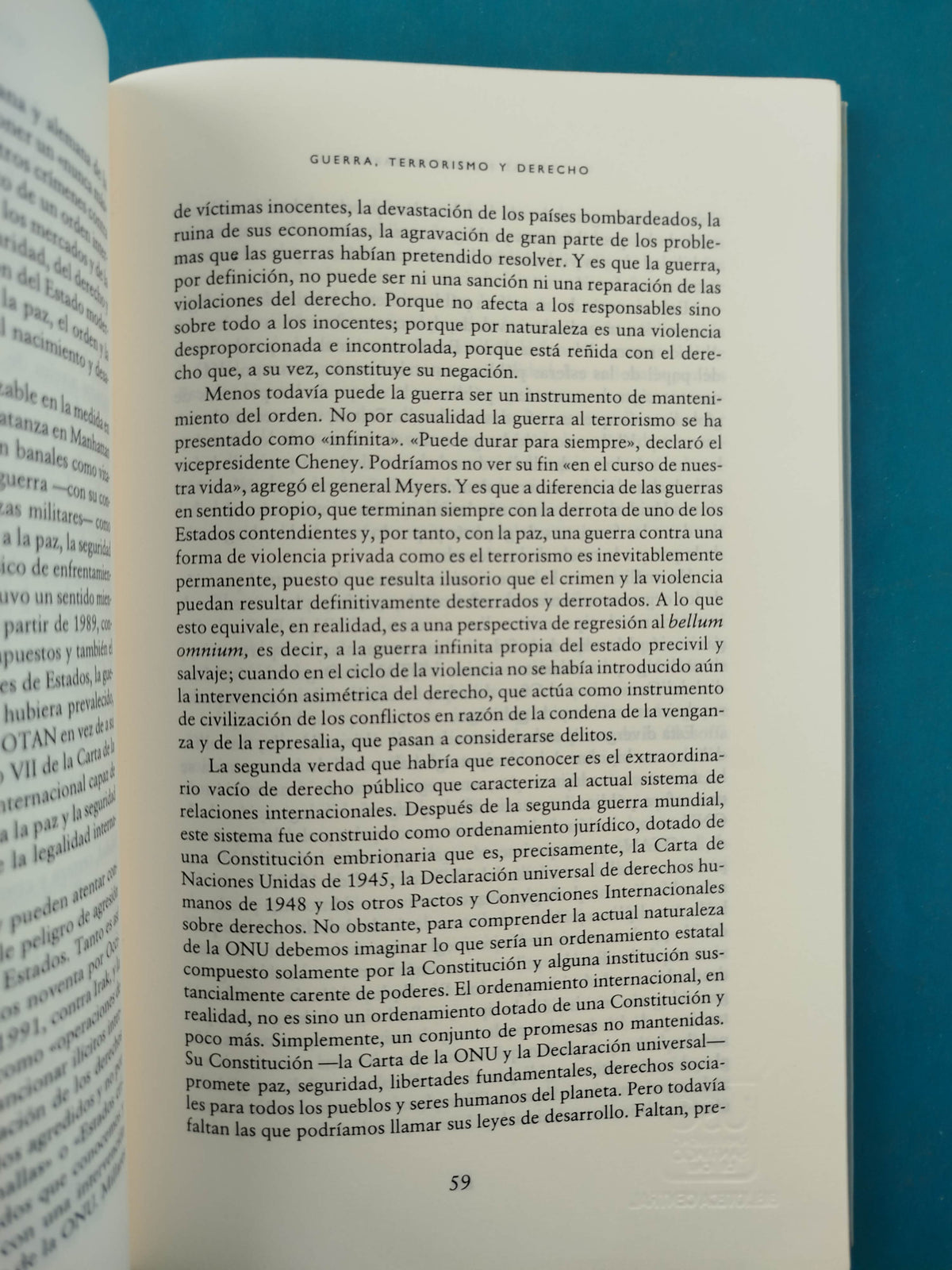 Razones Jurídicas del Pacifismo by Luigi Ferrajoli