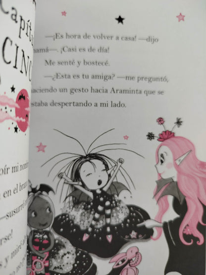 Isadora Moon y la noche mágica by Harriet Muncaster