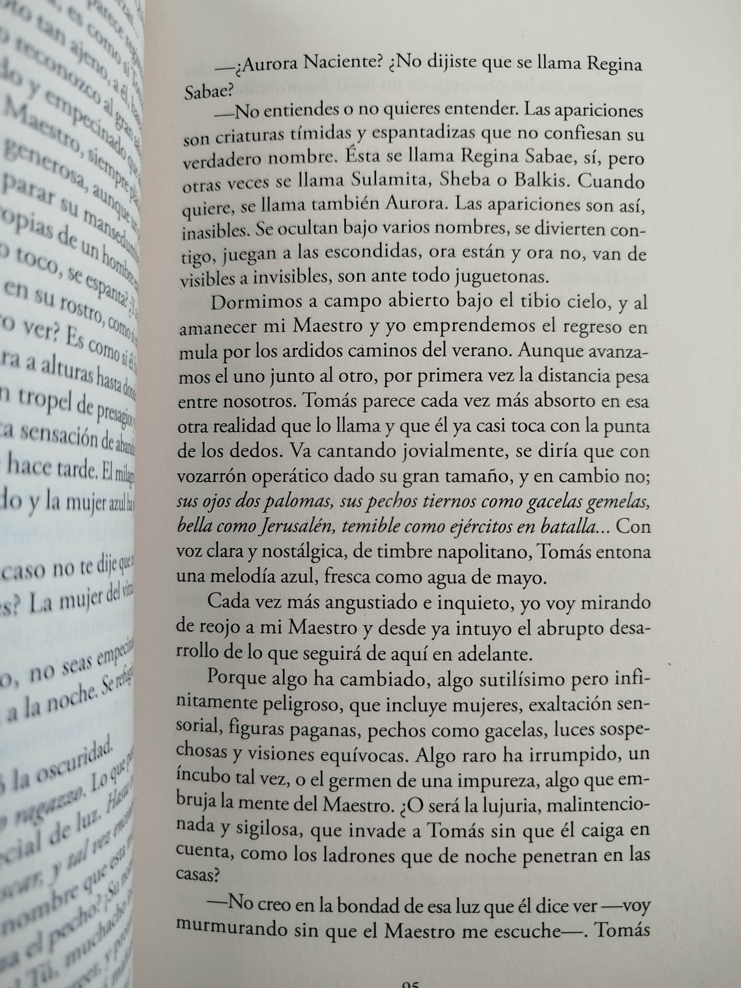 Canción de antiguos amantes by Laura Restrepo