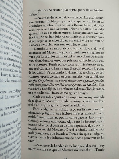 Canción de antiguos amantes by Laura Restrepo