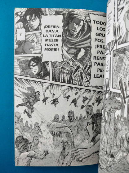 Ataque de los titanes N.7