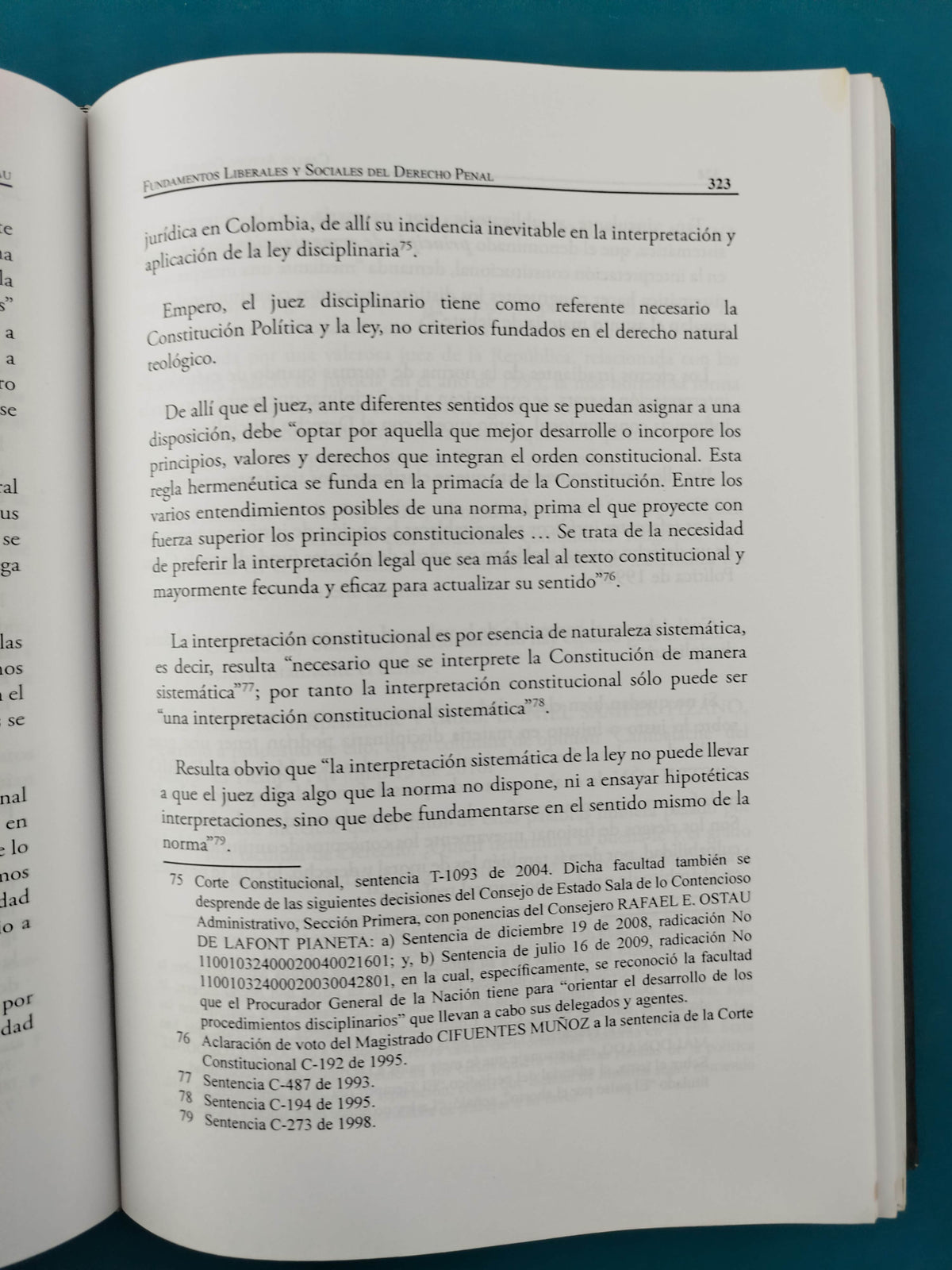 Fundamentos liberales y sociales del Derecho Penal by Carlos Arturo Gomez