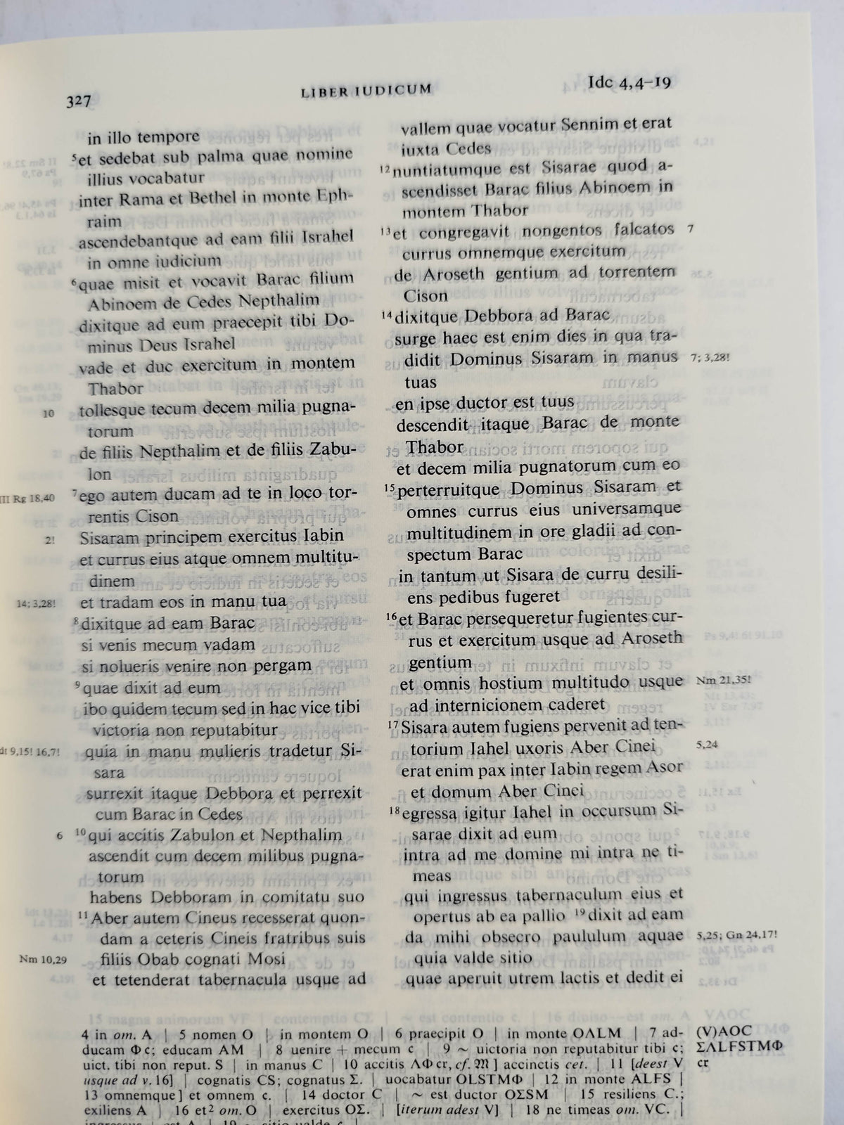 Biblia sacra vulgata by Varios