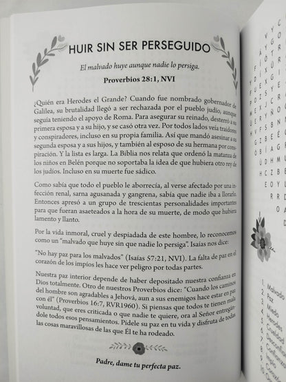 100 Devocionales Para Mujeres Promesas de Dios con sopas de letras by Varios