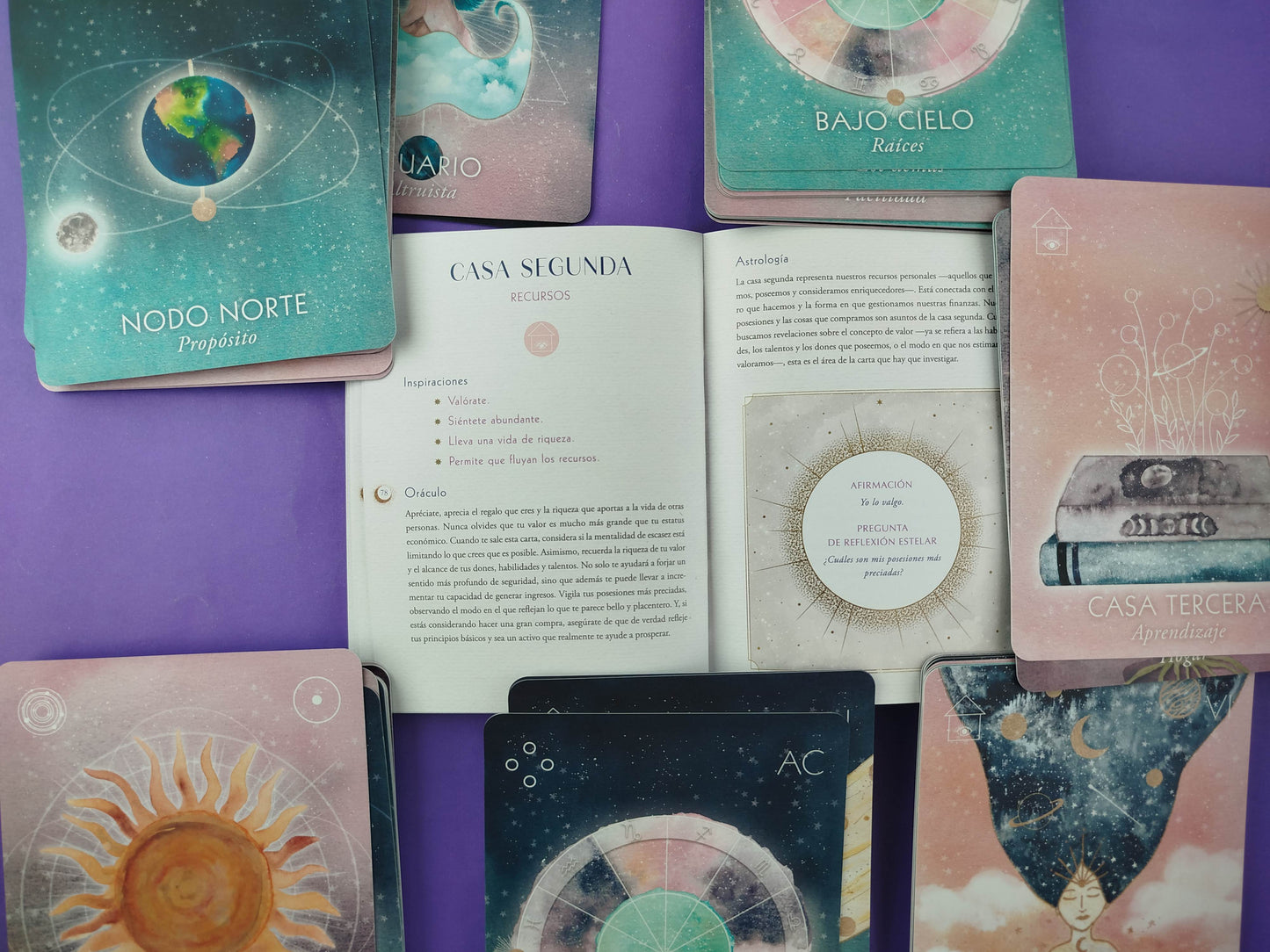 Visiones estelares Libro y 53 cartas oráculo