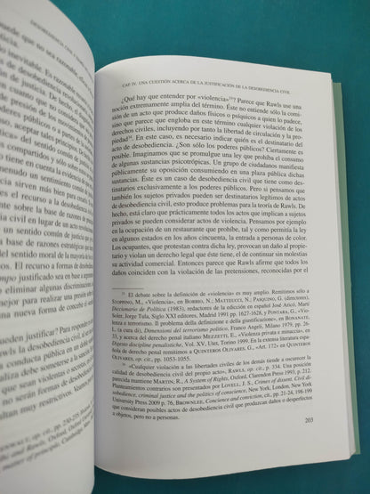 Desobediencia civil y teória del derecho