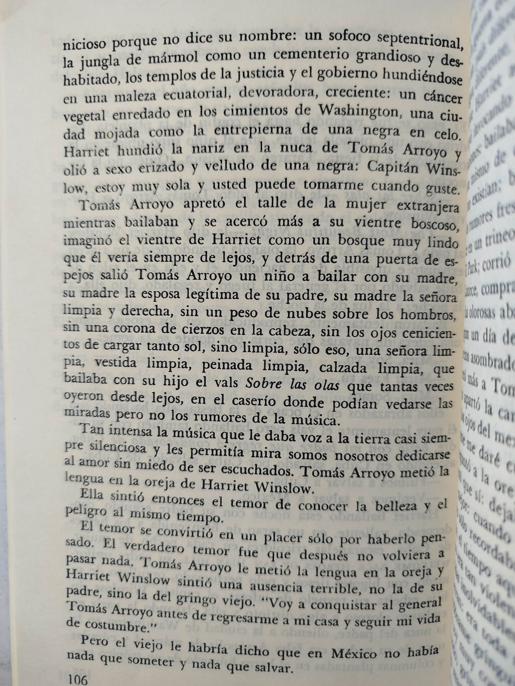 Gringo Viejo by Carlos Fuentes