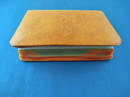 Biblia troquelada cosida naranja beige