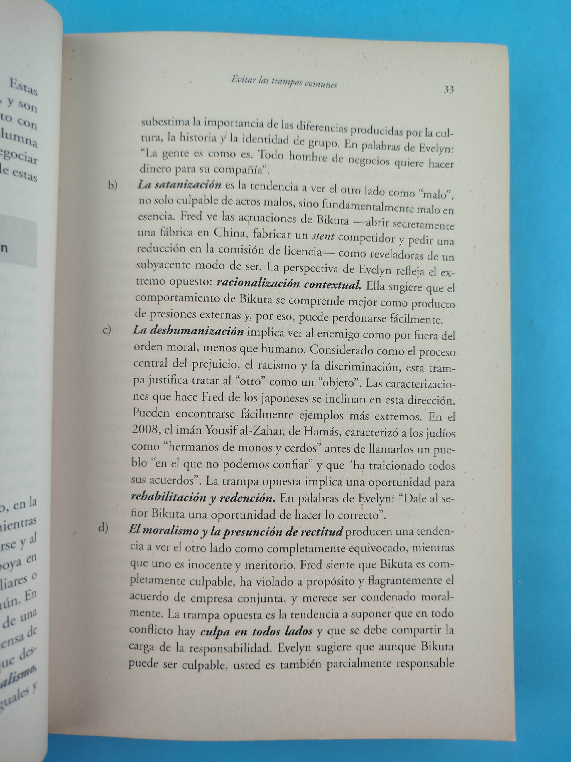 Negociando con el Diablo: Cuando Negociar o Cuando Pelear by Robert Mnookin