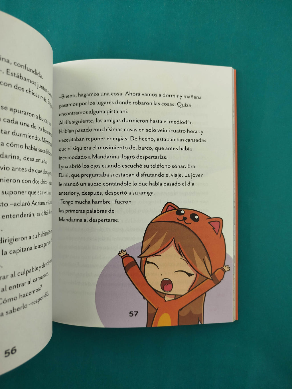 Lyna y mandarina by Lyna Vallejos