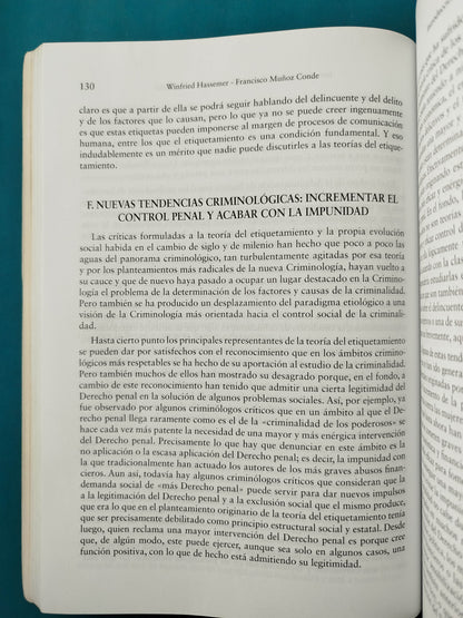 Introducción a la Criminología y a la Política Criminal