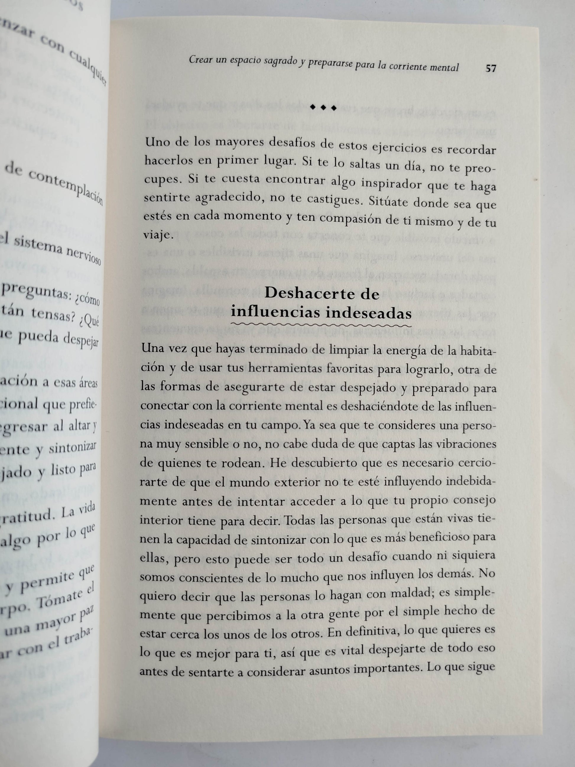 Viajar a Través de los Registros Akáshicos by Shelley A. Kaehr