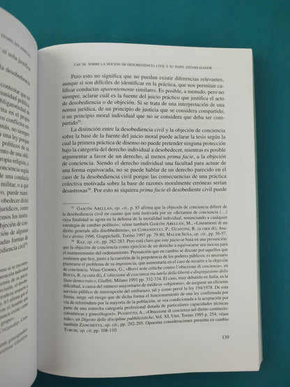 Desobediencia civil y teória del derecho
