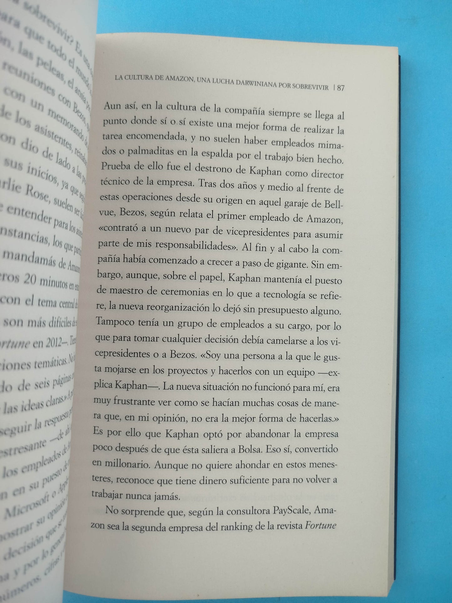 Amazon: Un Nuevo Modelo de Negocio a Golpe de Clic by Jose Luis De Haro