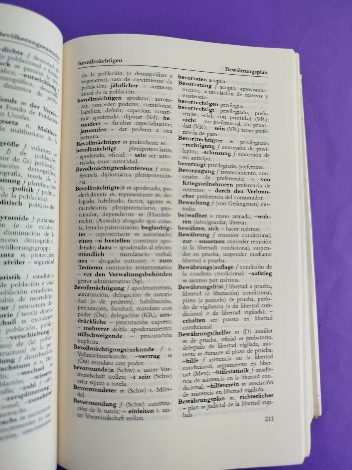 diccionario jurídico y económico wörterbuch der Rechts-Und wirtschaftssprache 5ta Ed. Dos tomos by Becher