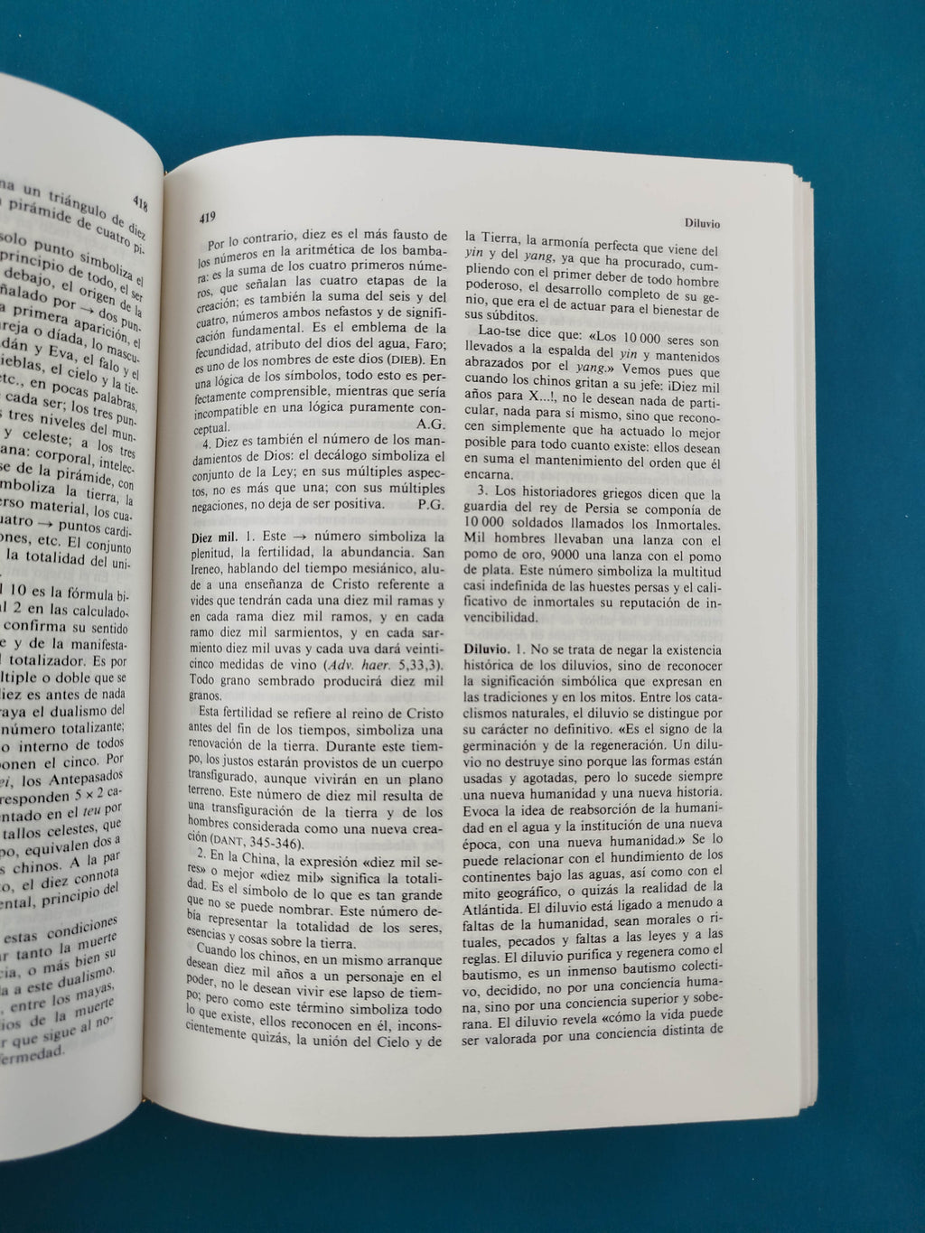 Diccionario de los símbolos by Jean Chevalier & Alain Gheerbrant