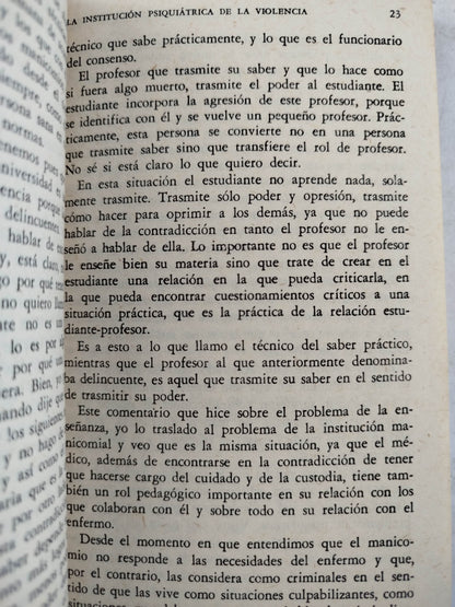 Razón, locura y sociedad by Franco Basaglia, Marie Langer