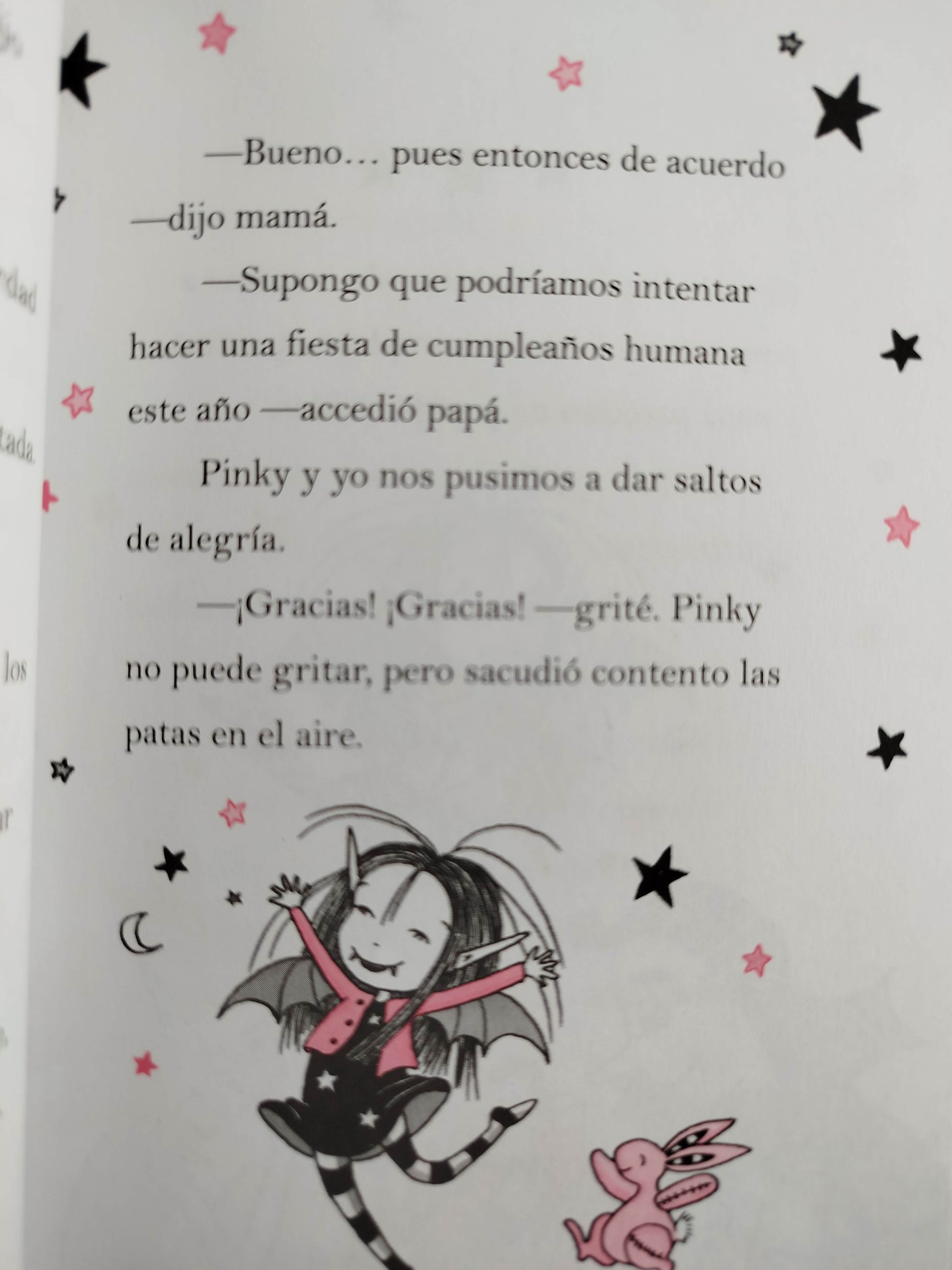 Isadora Moon y su fiesta de cumpleaños by Harriet Muncaster