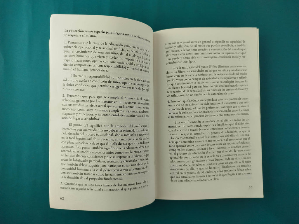 Transformación En La Convivencia by Humberto Maturana