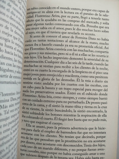 El amor en los tiempos del cólera by Gabriel Garcia Márquez