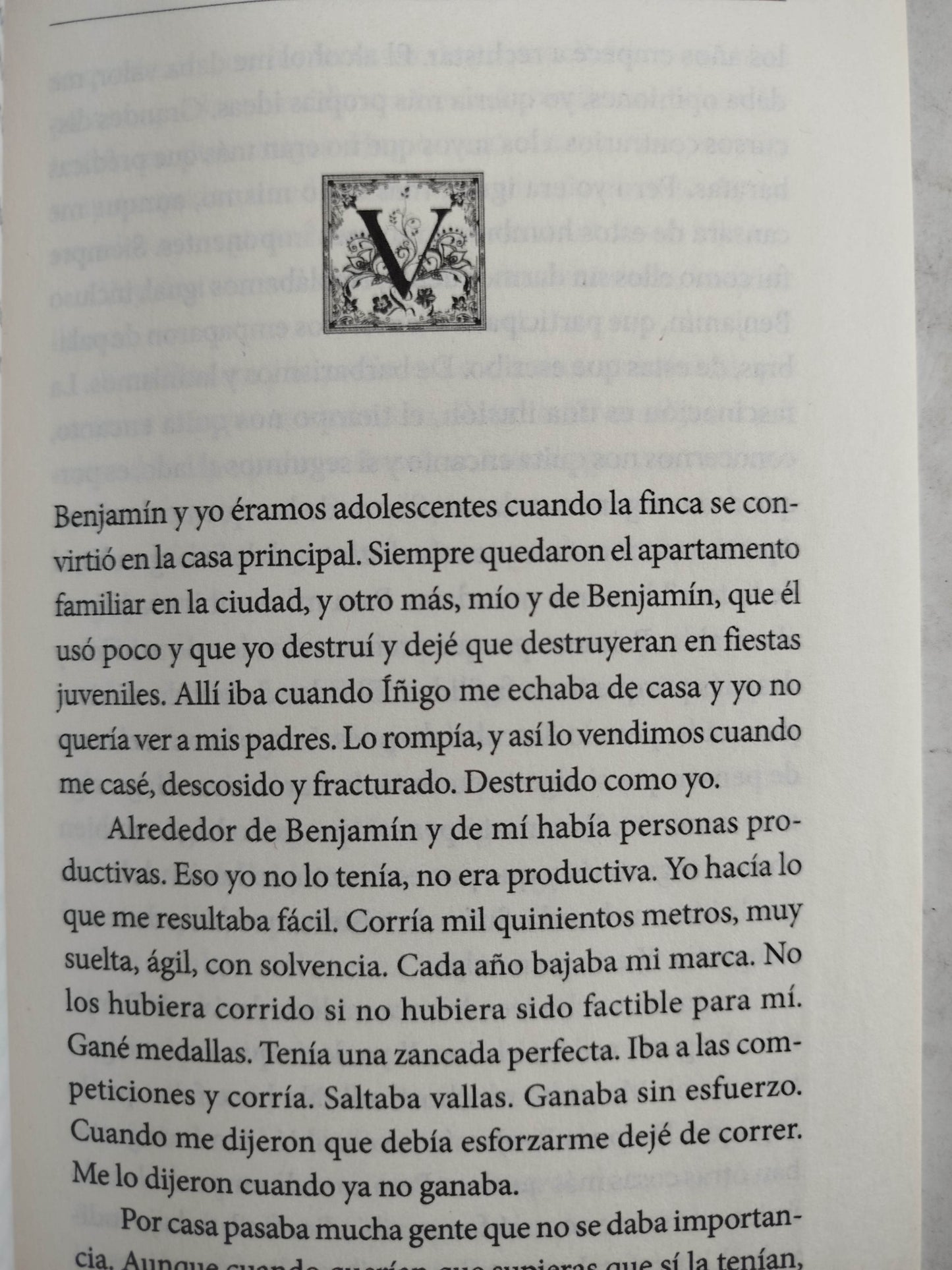Las manos en los bolsillos by Jaime Arrancó Montoliu