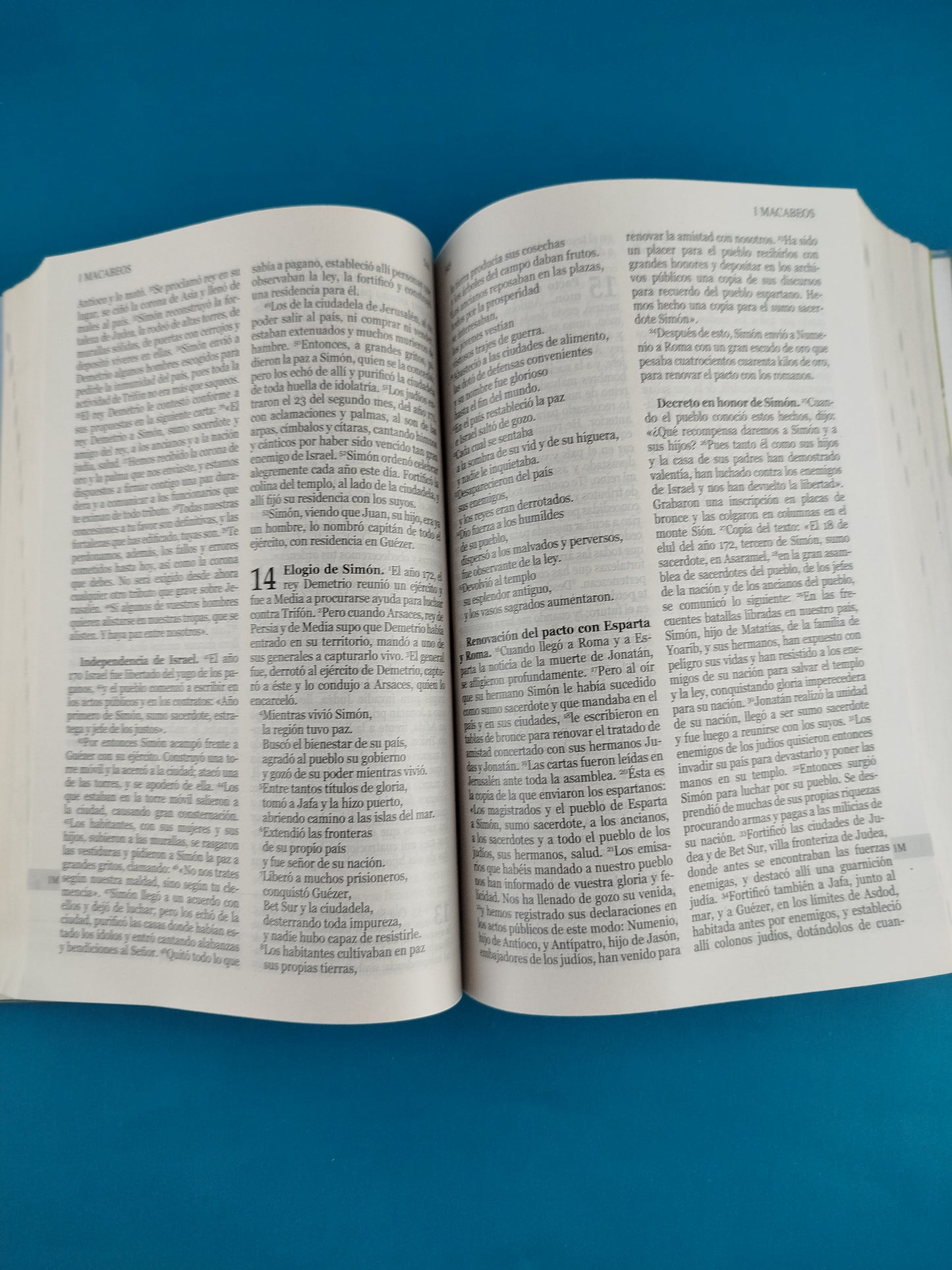 Nuestra sagrada biblia letra grande misión continental