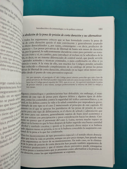 Introducción a la Criminología y a la Política Criminal