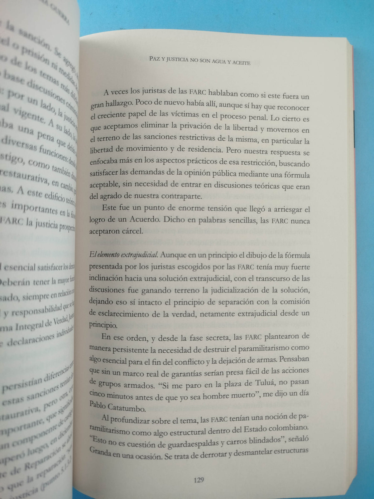Revelaciones al final de una guerra by Humberto De La Calle