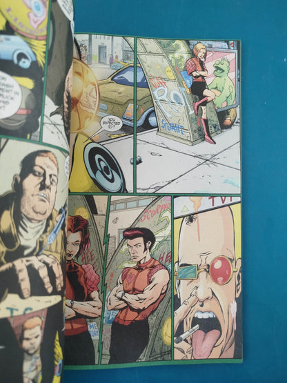 Transmetropolitan, Vol. 4: The New Scum by Warren Ellis Darick Robertson