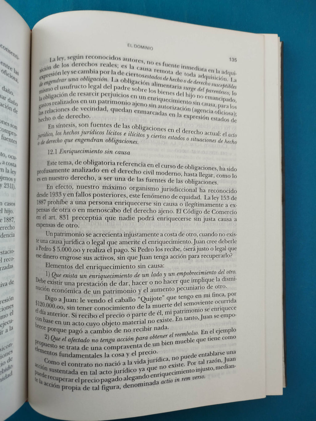 Bienes quinta edición tapa dura by Luis Guillermo Velasquez Jaramillo