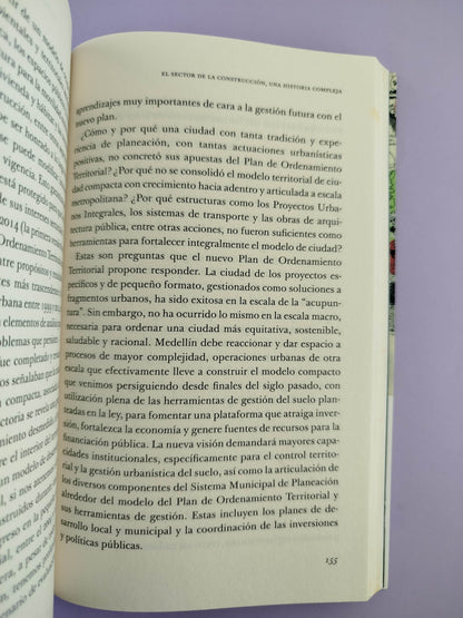 Medellín Urbanismo y sociedad